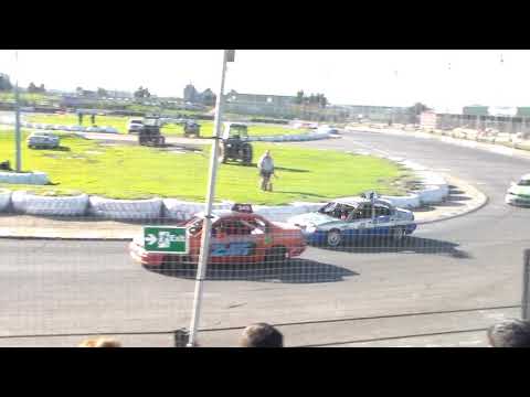 SKEGNESS RACEWAY 21 10 18 LAST MD STOCKCAR GOLDROOF