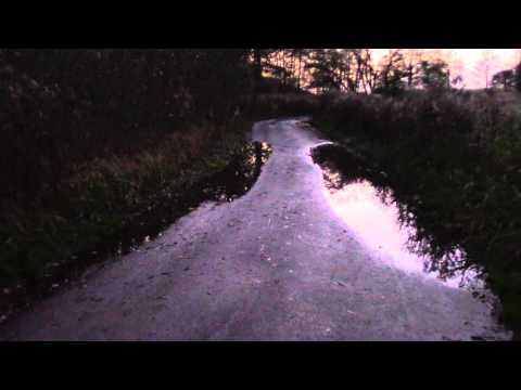 MongoTV_656 - Del 3 - Fede John Flyver Med Legetøjs Drone Fredag Den 13 Og Går En Tur