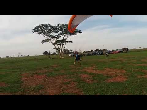 Decolagem e Rasante de Paramotor!