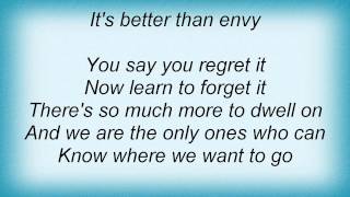 Cerys Matthews - Caught In The Middle Lyrics