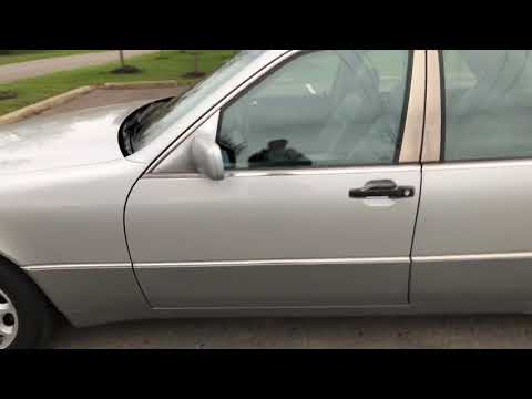 Thumbnail for 1993 Mercedes-Benz 300SE Walkaround video by Mercedes-Benz 300
