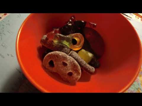 MongoTV_11799 - DEL 1 - SPISER EN SKÅL SLIK MANDAG AFTEN