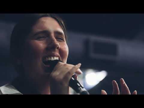 En Tu Presencia / Touch Of Heaven CENTRO VIDA