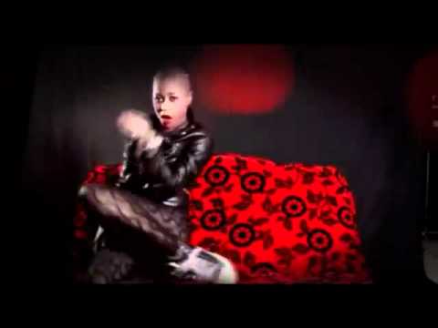 ajeii            R2Bees feat  Nana Boro