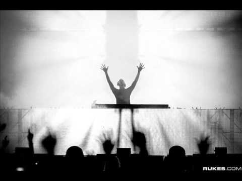 Calvin Harris & Example vs.Sandro Silva - We'll Coming Payback (Karlo Rostaš mashup)