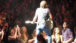 Keith Urban &quot;I&#39;m In&quot; Live @ The Wells Fargo Center