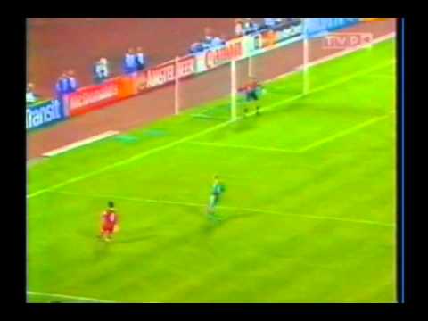 1995 (September 26) Spartak Moscow (Russia) 2-Legia Warsaw (Poland) 1 (Champions League).avi