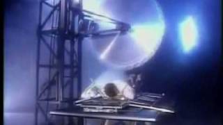 wie funktioniert der trick der ehrlich brothers zerteilt wird mit einer 2 meter kreissage auflosung zaubertrick