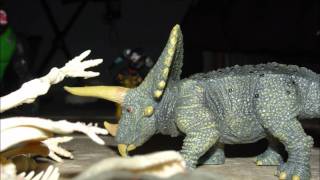 T Rex VS Triceratops Stop Motion