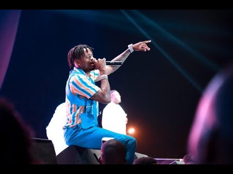 "KAINAMA" Live Performance by Diamond Platnumz in Kigali