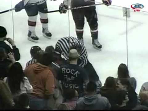 Cody Bass vs Chris Durno