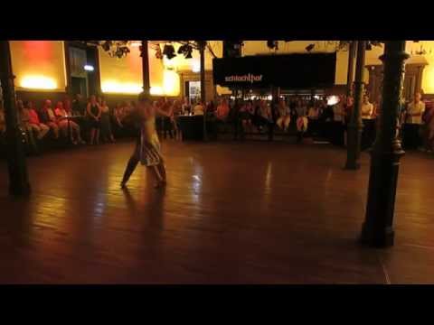 "CANCION DESESPERADA - DISCEPOLO" TANGO ARGENTINO SHOW - MICHAELA Y GERMAN .Tango München