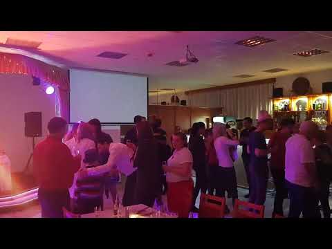 Silvestrovský galavečer - vhodný aj pre rodiny priatelska atmosfera