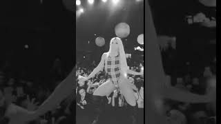 Arquivo Pabllo Vittar usando @corcel.shop