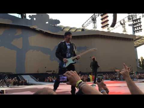 U2 Sunday Bloody Sunday, Brussels 2017-08-01 The Joshua Tree Tour 2017