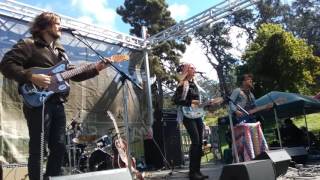 Elizabeth Cook's first song at Hardly Strictly Bluegrass     10/2/16
