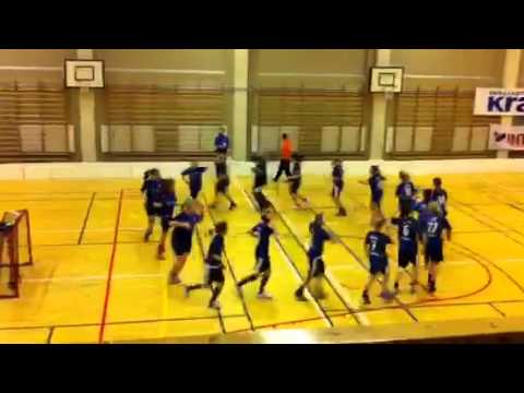 Öjebyns brudar dansar