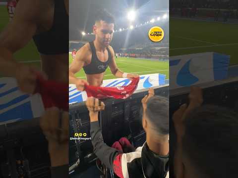 بادرة إنسانية من غيليرمي تجاه أحد مشجعي الوداد من ذوي الهمم ❤️⚪