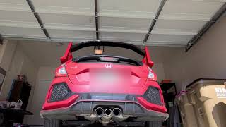 タイプR エンジン始動の映像。