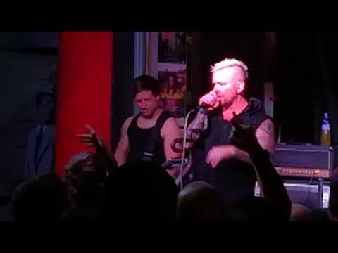 Cocotte Minute - Punk Off Kha, Live