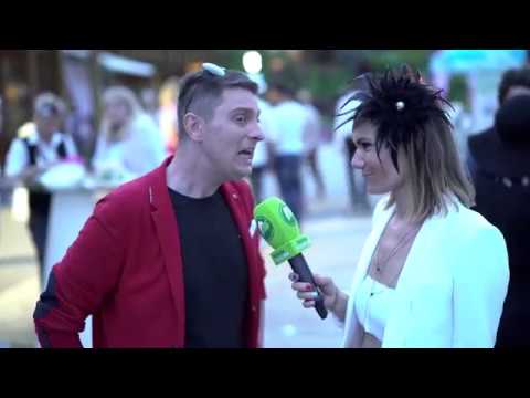 Zvezde pod klobuki: Murko se pred oboževalci skriva pod čepico.