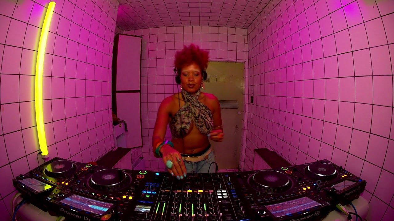 Gabi Monteiro - HÖR