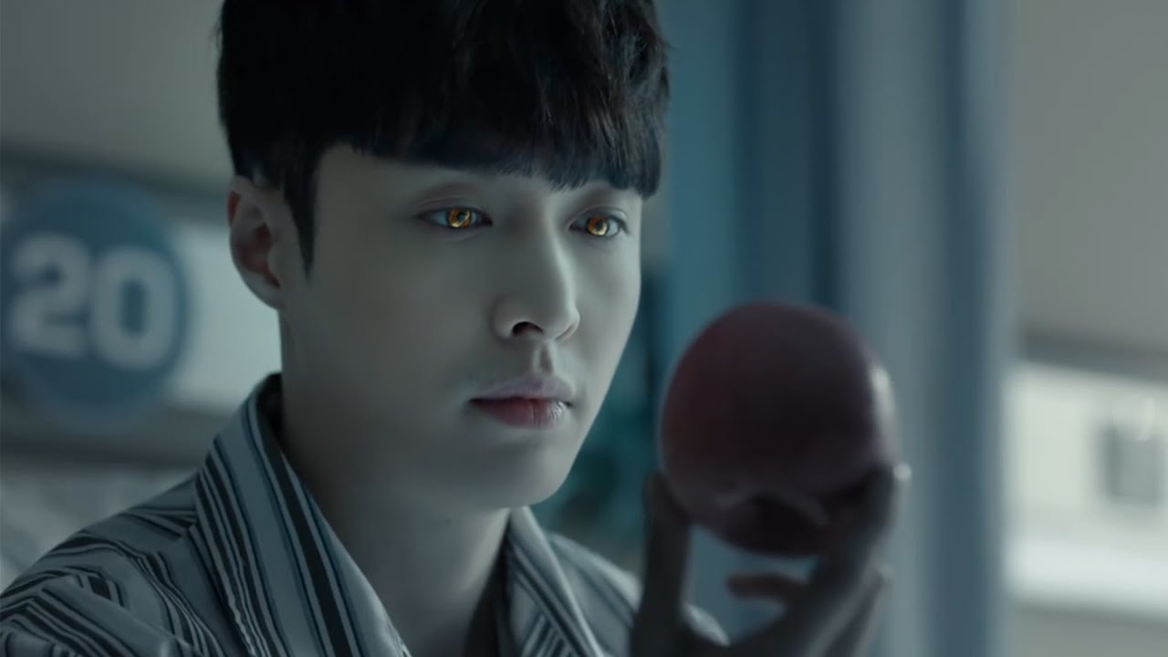 The Golden Eyes | He accidentally received Golden Eyes, which helped him see through everything.