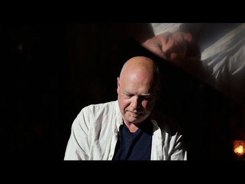 Thumbnail for A Love That Doesn't Fade video