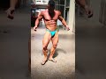 Bodybuilding posing