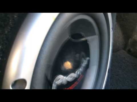 Subwoofer pioneer 1200 watt in Nissan n16 Sanny