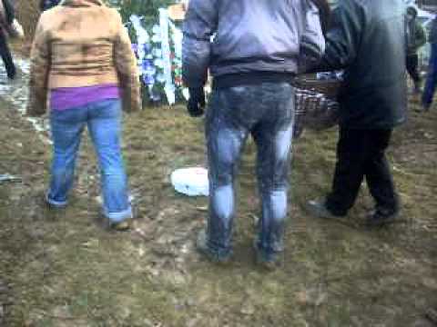 Inmormantare sot si sotie, Garbesti, Jud. Iasi 7