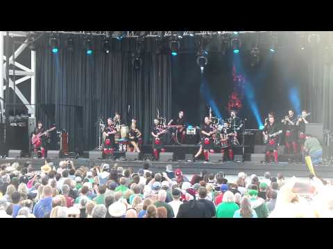 2014 Milwaukee Irish Fest - Red Hot Chilli Pipers