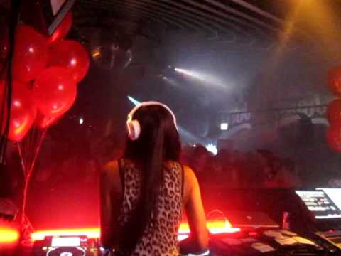 chelina manuhutu spinning