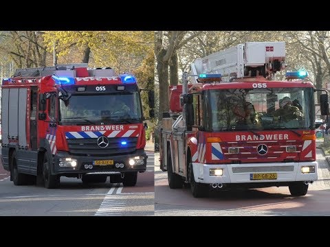 Prio 1 TS 21-3131 en HW 21-3151 met spoed naar een schoorsteenbrand in Oss