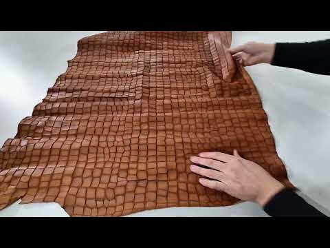 CROCODILE LEATHER  1647