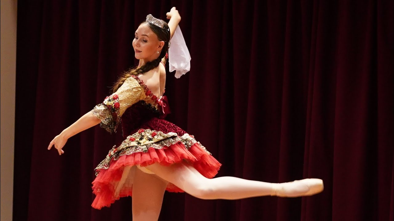 Promotional video thumbnail 2 for Pas de deux