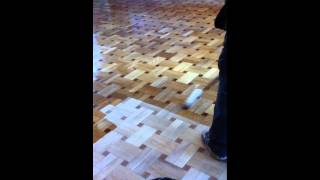 preview picture of video 'Dublin floor sanding & lacquering'