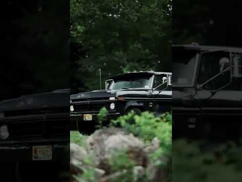 Thumbnail for Ford F250 Trailer Special de 1976 #shorts