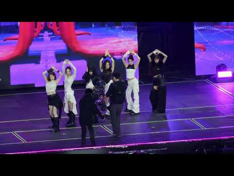 251214 izna 이즈나 Racecar FANCAM @ 2025 MUSIC BANK GLOBAL FESTIVAL IN JAPAN