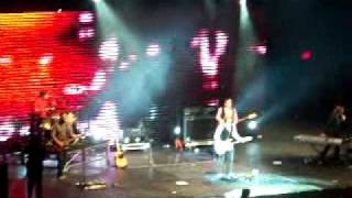 Leeland  -  Can't Stop  -  BattleCry 09