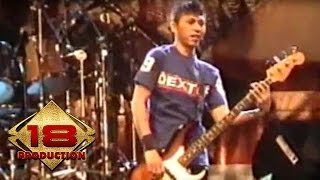 Download lagu Caffeine - Tiara (Live Konser Banjarmasin 18 Agustus 2006) mp3 Download lagu Caffeine - Tiara (Live Konser Banjarmasin 18 Agustus 2006) mp3