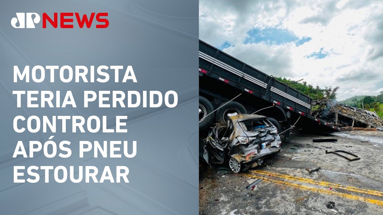 Colisão entre ônibus, carreta e carro deixa ao menos 38 mortos em MG