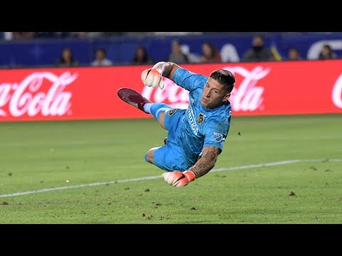 SAVE: David Bingham with a clutch save on Carlos Vela