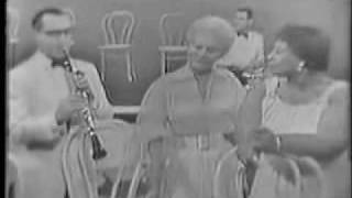 Peggy Lee, Benny Goodman &amp; Ella Fitzgerald - The glory of love