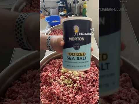 How its made the hungarian sausage?