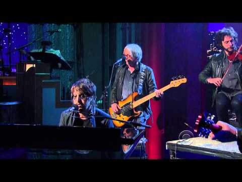 Joseph Arthur w/ Mike Mills and Peter Buck - Walk On The Wild Side David Letterman 04 03 2014