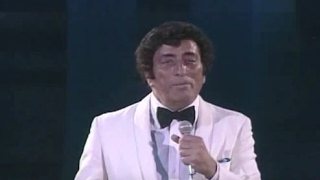 Tony Bennett - &quot;It Had To Be You&quot; (1983) - MDA Telethon