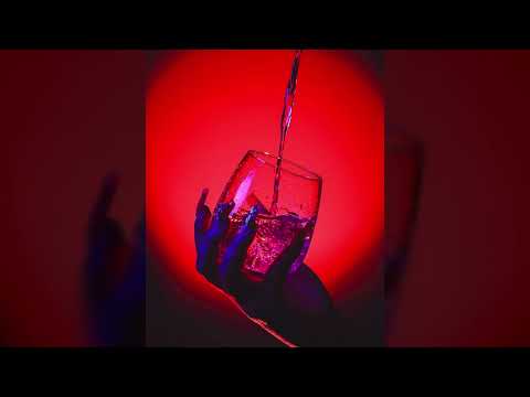 Savannah Ré - Fiji (Audio)