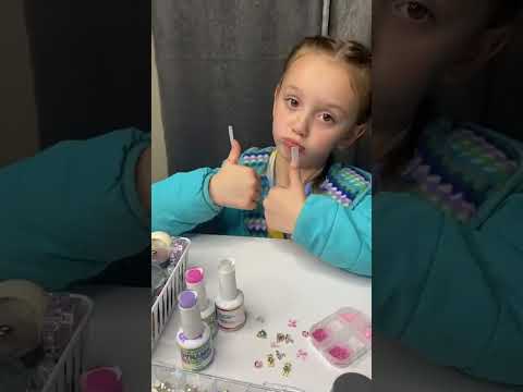 Doing My Little Sister’s Nails #naildesign #nailsart #funny #tiktok