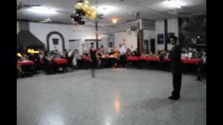 Krishna Olmedo y Patricia mercado bailan "Soñemos" en Club Social.AVI